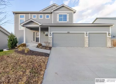 16520 Potter St, Bennington, NE 68007