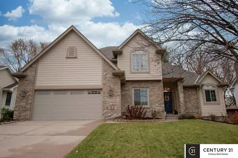 10218 Y St, Omaha, NE 68127