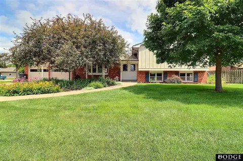 1154 N Clarmar Ave, Fremont, NE 68025