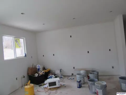 5018 Vane Cir, Omaha, NE 68152 photo 5