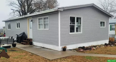 12480 Ann Dr, Blair, NE 68008
