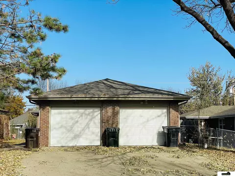 2848 Sumner St, Lincoln, NE 68502
