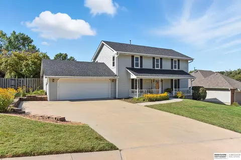 13441 Burdette St, Omaha, NE 68164