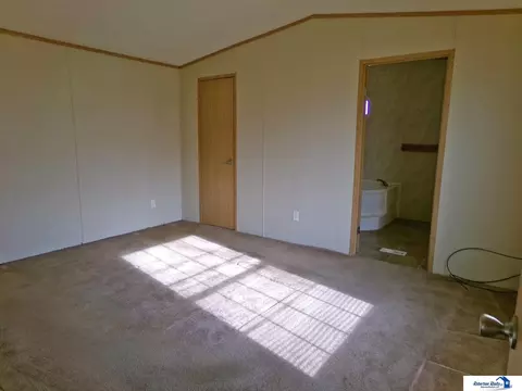 Bedroom - 2408 Arapahoe Trl, Beatrice, NE 68310 photo 1 of 3