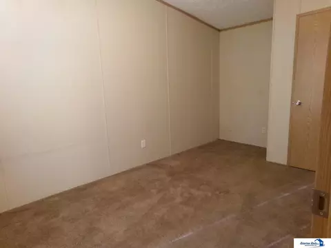 Bedroom - 2408 Arapahoe Trl, Beatrice, NE 68310 photo 2 of 3