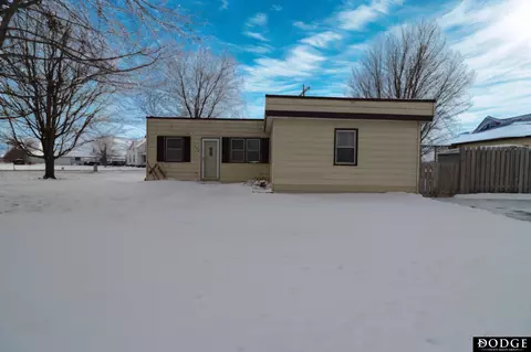 1749 Old 8 Hwy, Fremont, NE 68025