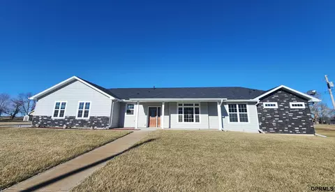 308 W Maple St, Hooper, NE 68031