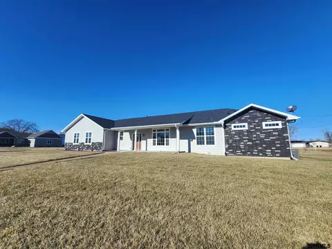 308 W Maple St, Hooper, NE 68031 photo 33