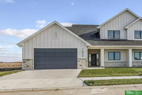 7033 N 276 Ct, Valley, NE 68064