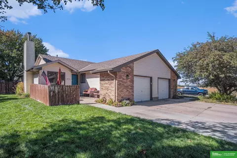 2673 Seaton Ave, Fremont, NE 68025