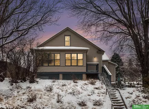 1616 S 6 St, Omaha, NE 68108
