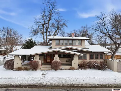 1902 S 27th St, Lincoln, NE 68502