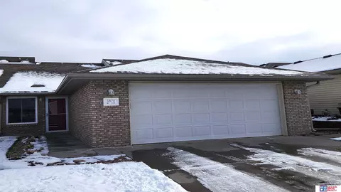 5870 N 21st St, Lincoln, NE 68521