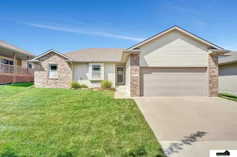 5315 N 11th St, Lincoln, NE 68521