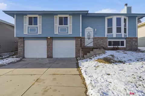 2509 NW 55th St, Lincoln, NE 68524