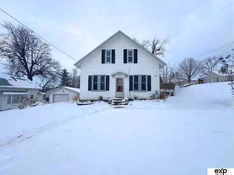 202 N Molley St, Bennington, NE 68007
