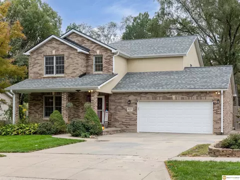 405 Judson St, Lincoln, NE 68521