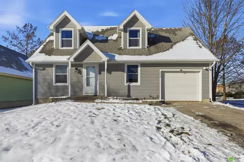 2727 N 35th St, Lincoln, NE 68504