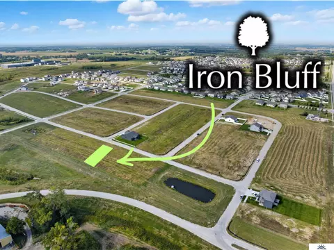 4213 S 210th Ave, Elkhorn, NE 68022