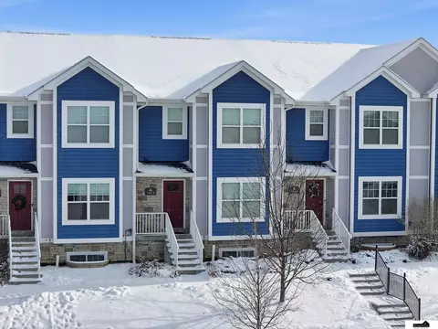 7014 Kentwell Ln #16, Lincoln, NE 68516