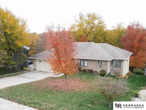 19716 Ewel Ct, Plattsmouth, NE 68048