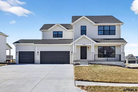 11052 S 216 Ave, Gretna, NE 68028