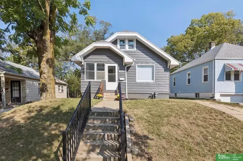 4234 Pinkney St, Omaha, NE 68111