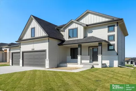 5457 S 201st St, Omaha, NE 68135