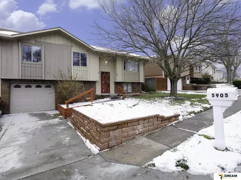5905 S 137 St, Omaha, NE 68137