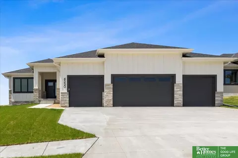 10959 S 102nd St, Papillion, NE 68046