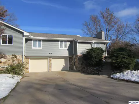 4512 Virginia St, Omaha, NE 68157