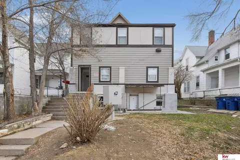 1305 S 32nd St, Omaha, NE 68105