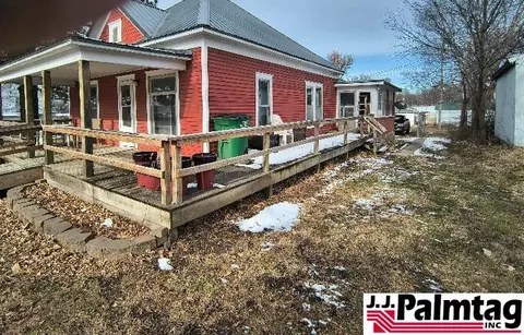 528 9th St, Pawnee City, NE 68420