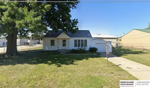 2302 N 83 St, Omaha, NE 68134
