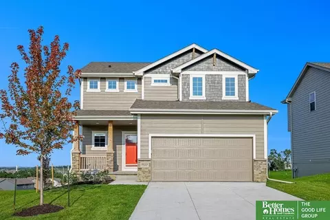 8619 N 176 St, Bennington, NE 68007
