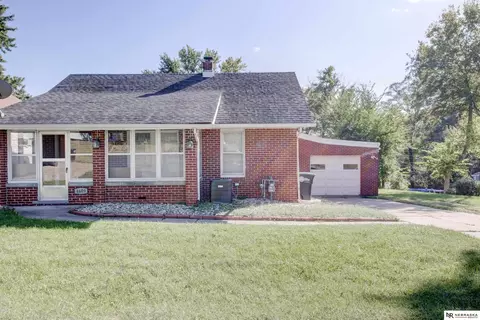 4609 Fowler Ave, Omaha, NE 68104