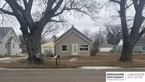 428 N 8th St, Loup City, NE 68853