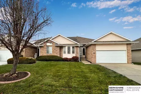 17130 Cypress St, Omaha, NE 68136