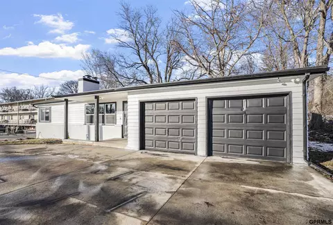 5236 Ames Ave, Omaha, NE 68104