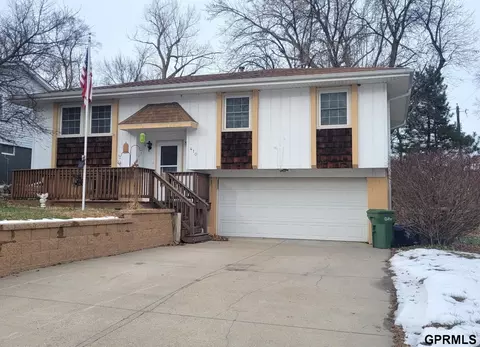 410 Robinson Ave, Bellevue, NE 68005