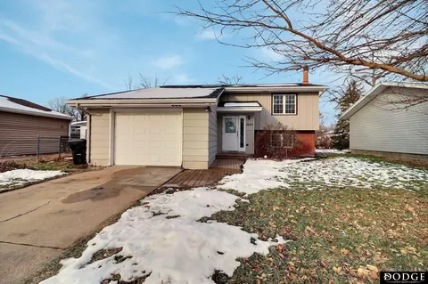1620 E 2nd St, Fremont, NE 68025