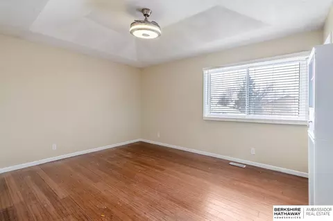 13402 S 34 St, Bellevue, NE 68123 photo 4