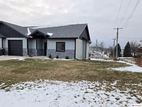 111 N Ash St, Leigh, NE 68643