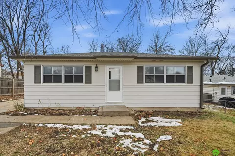 5915 Holdrege St, Lincoln, NE 68505