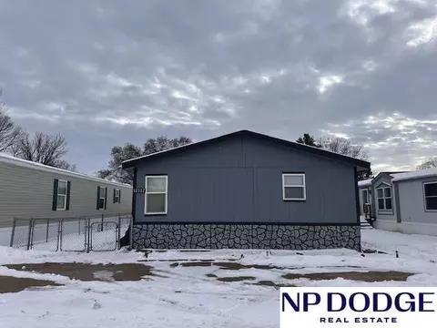 12337 Rose Dr, Blair, NE 68008