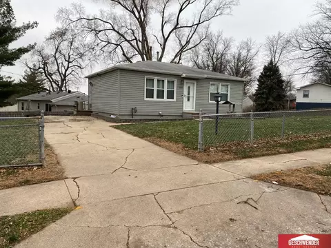 7545 Joseph Ave, La Vista, NE 68128