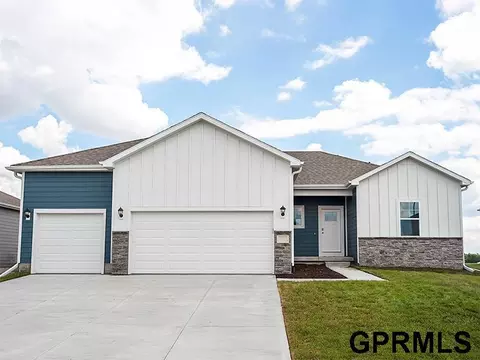 12405 S 205th Ave, Gretna, NE 68028