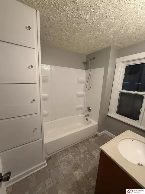 1419 Grant St, Beatrice, NE 68310 photo 17