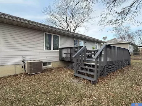 Exterior - 1408 Ashland Ave, Beatrice, NE 68310 photo 10 of 10