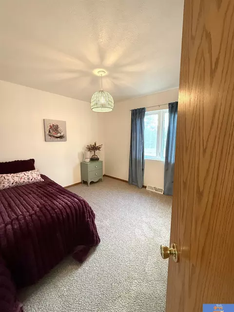 Bedroom - 1408 Ashland Ave, Beatrice, NE 68310 photo 1 of 10